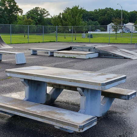 Deerwood Park Skatepark (closed)